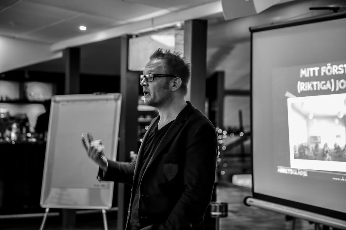 Dennis_Westerberg föreläsare arbetsglädje och AI